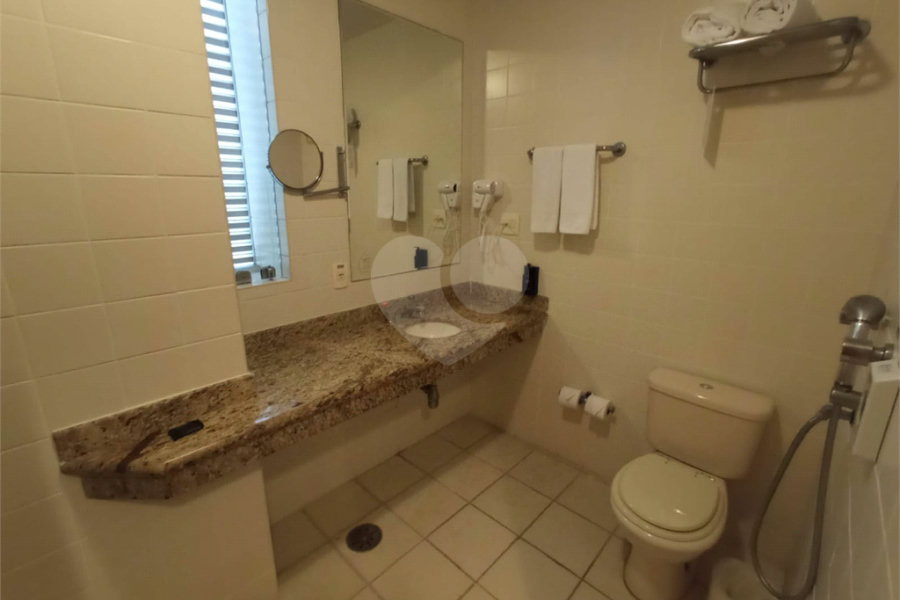 Flat à venda com 1 quarto em Santana, São Paulo, SP