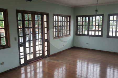 Sobrado à venda ou para alugar com 4 quartos, sendo 2 suítes, em Vila Congonhas, São Paulo, SP