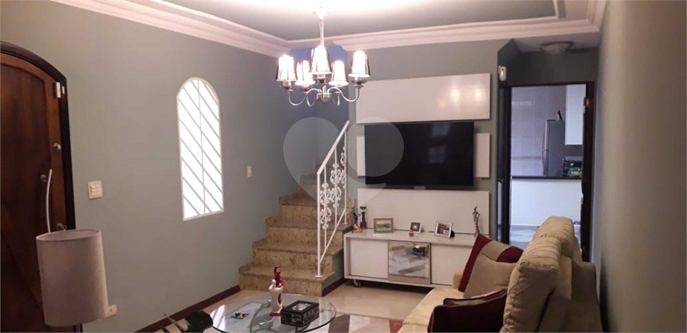 Casa à venda com 3 quartos, sendo 1 suíte, em Vila Gustavo, São Paulo, SP