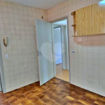 Apartamento à venda com 3 quartos, sendo 1 suíte, em Vila Olímpia, São Paulo, SP