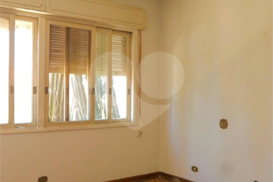 Casa à venda com 3 quartos no condomínio Paderewsky, São Paulo - SP