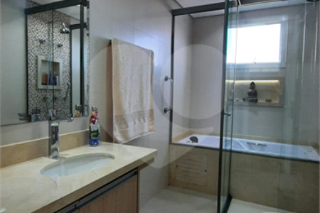 Apartamento à venda com 3 suítes em Jardim Marajoara, São Paulo, SP
