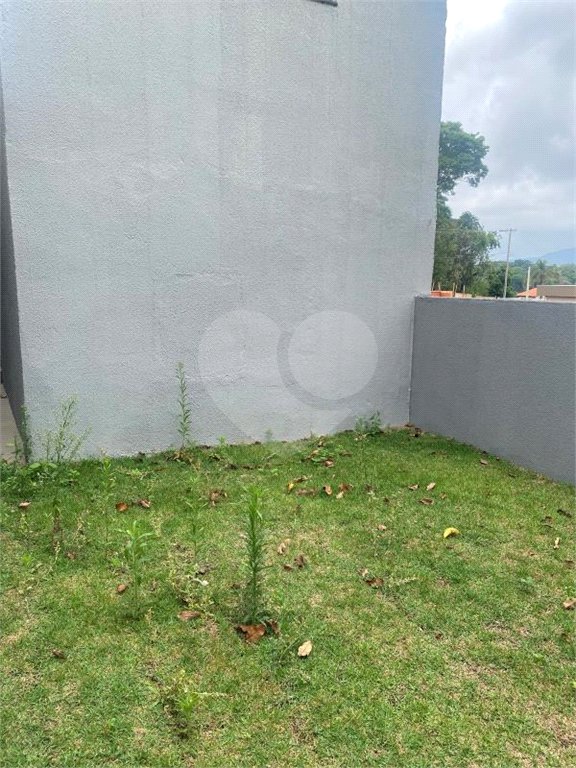 Casa Térrea à venda com 2 suítes em Jardim Santo Antônio, Atibaia, SP