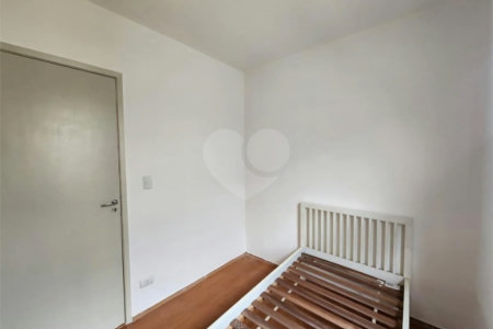 Casa à venda com 3 quartos, sendo 1 suíte,  em Jardim Celeste, São Paulo, SP