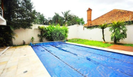 Casa à venda com 6 suítes em Jardim Cordeiro, São Paulo, SP