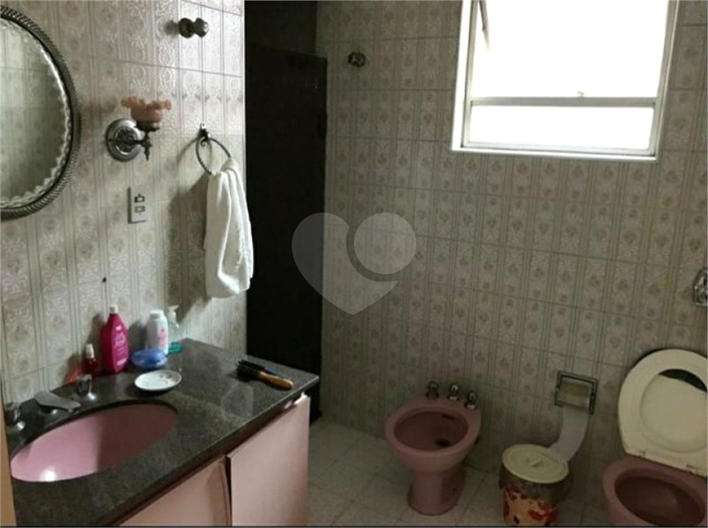 Casa à venda com 4 quartos, sendo 1 suíte, em Vila Dom Pedro I, São Paulo, SP