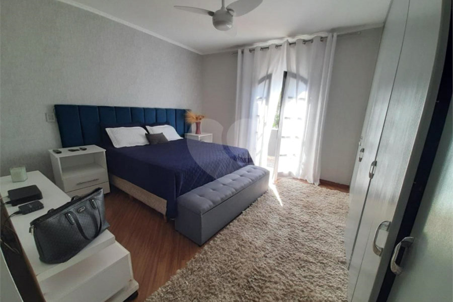 Sobrado à venda com 4 quartos, sendo 2 suítes, em Tremembé, São Paulo, SP