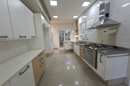Casa à venda com 2 quartos, sendo 1 suíte, em Planalto Paulista, São Paulo, SP