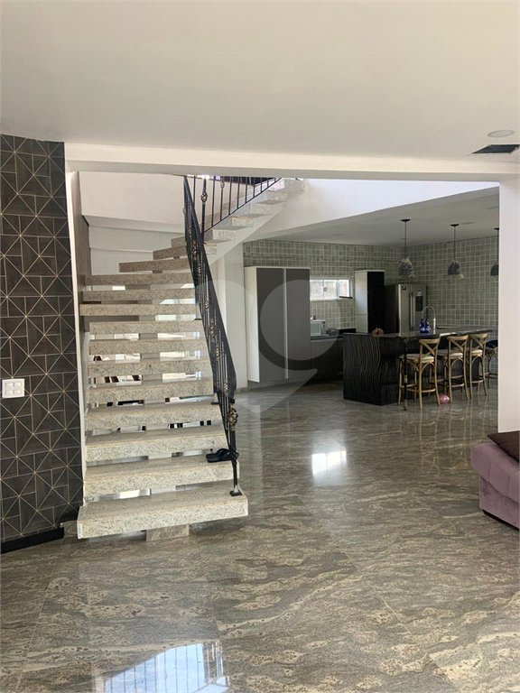 Casa à venda ou para alugar com 7 quartos, sendo 5 suítes,  no condomínio Shambala 3, Atibaia - SP