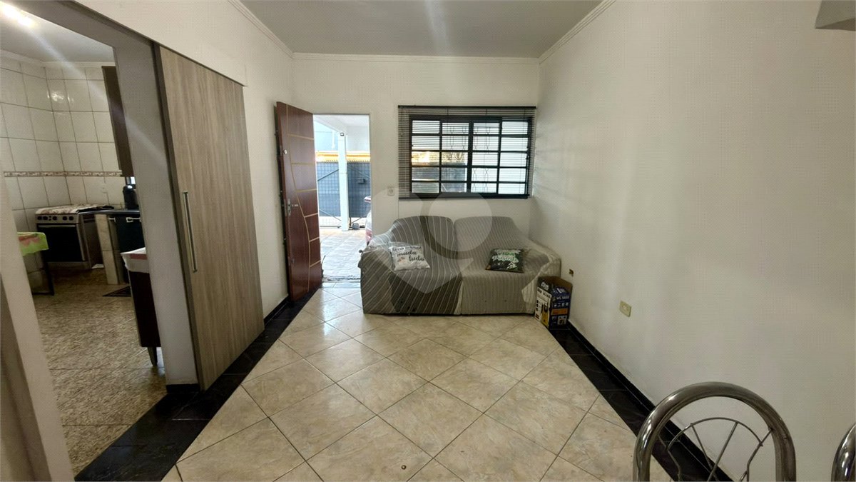 Sobrado à venda com 4 quartos, sendo 1 suíte, em Jardim Wanel Ville V, Sorocaba, SP