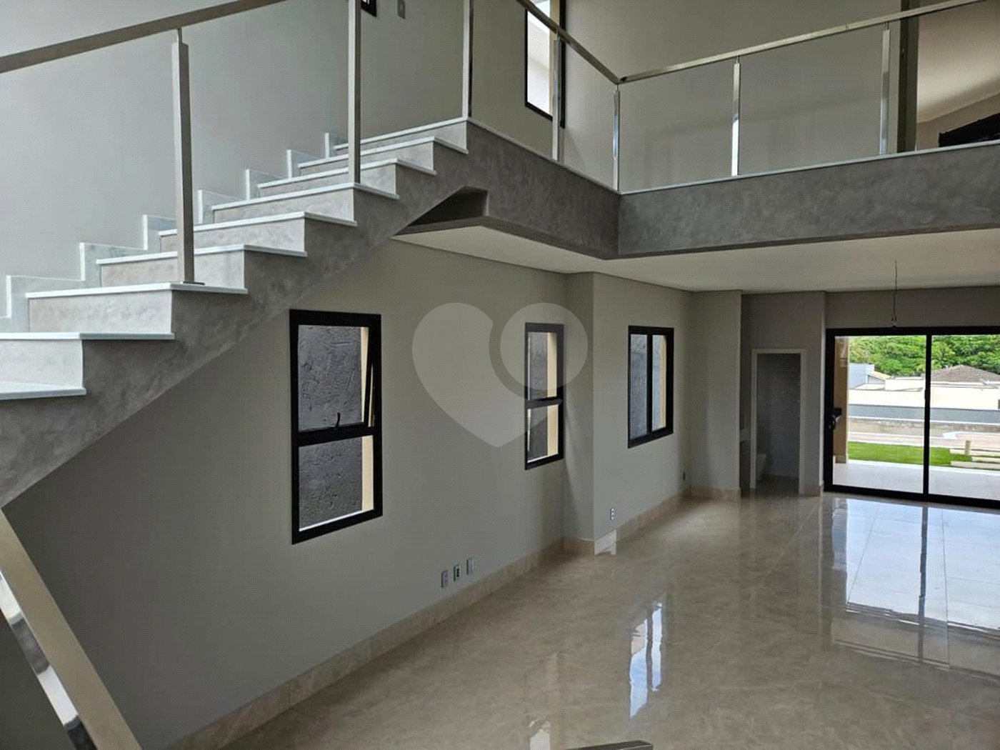 Casa à venda com 3 quartos, sendo 4 suítes, no condomínio Reserva dos Vinhedos, Louveira - SP