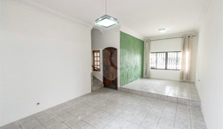Casa à venda com 3 quartos, sendo 1 suíte,  em Vila Mariana, São Paulo, SP