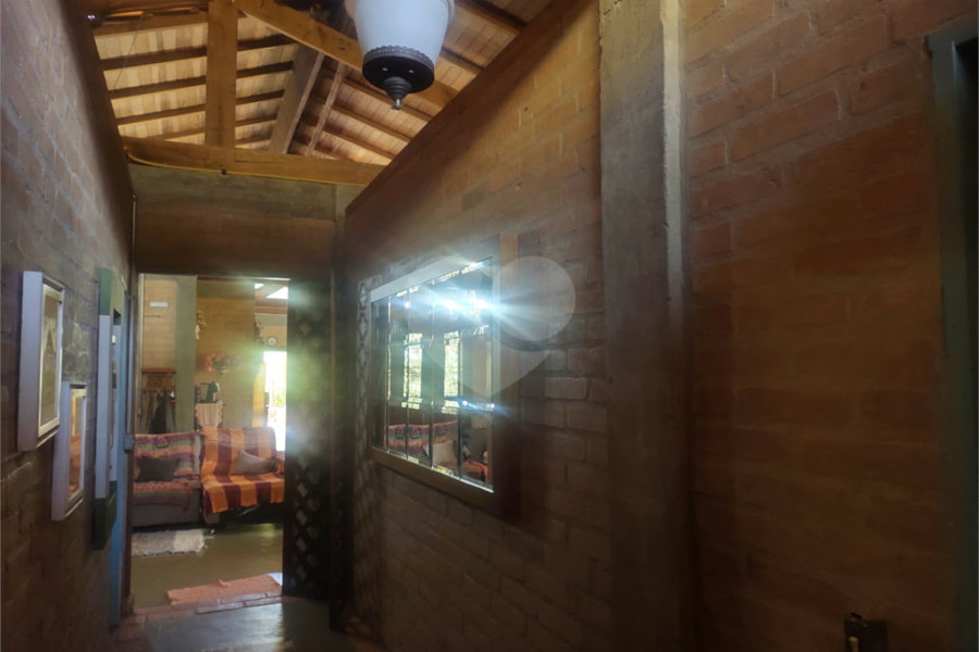 Casa à venda ou para alugar com 3 suítes em Juqueri Mirim, Mairiporã, SP