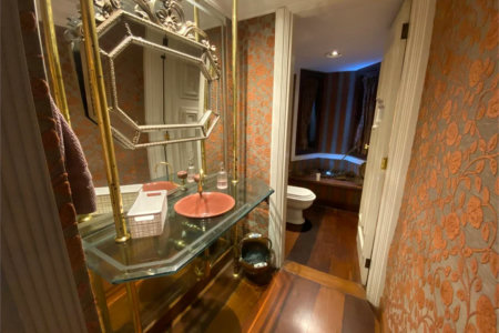 Casa à venda ou para alugar com 5 quartos, sendo 3 suítes, em Fazenda Morumbi, São Paulo, SP