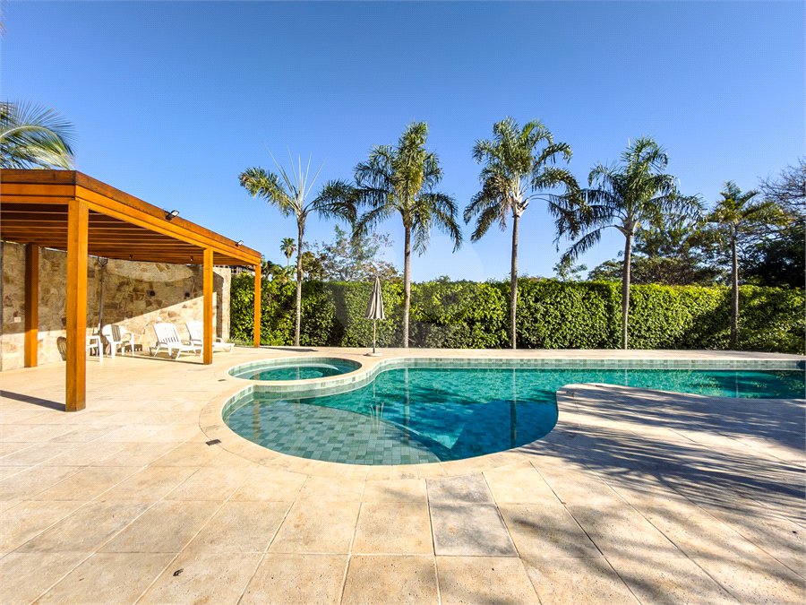 Casa à venda com 6 quartos, sendo 5 suítes,  no condomínio Lagos do Shanadu, Indaiatuba - SP