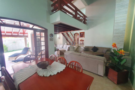 Casa à venda com 4 quartos, sendo 1 suíte, no condomínio Parque São Gabriel, Itatiba - SP