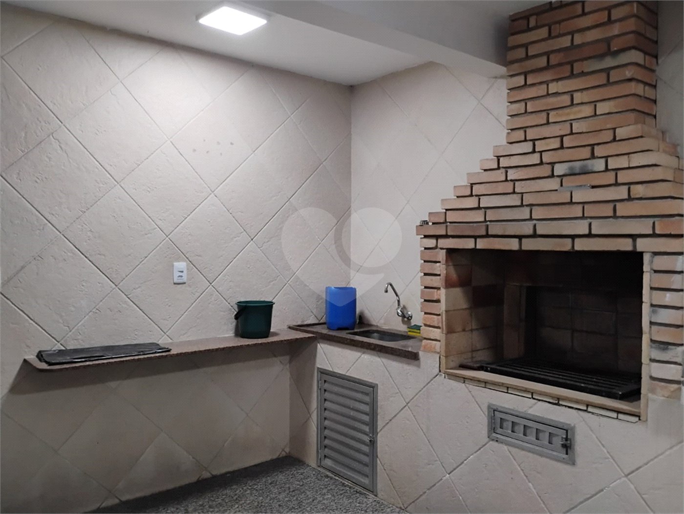 Sobrado à venda com 3 quartos, sendo 1 suíte, em Vila Paulista, São Paulo, SP