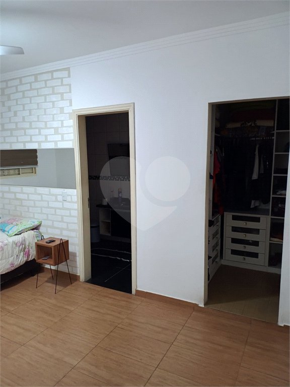 Sobrado à venda com 3 quartos, sendo 2 suítes,  em Jardim Wanel Ville V, Sorocaba, SP