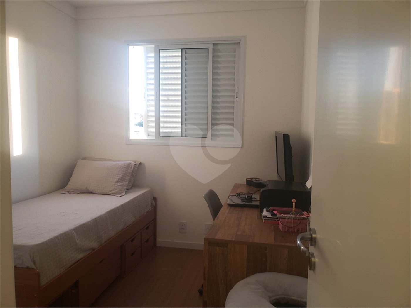 Casa à venda com 3 quartos, sendo 1 suíte,  no condomínio Tirreno, Sorocaba - SP