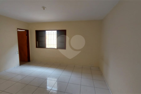 Sobrado à venda com 4 quartos, sendo 1 suíte,  em Vila Guarani (z Sul), São Paulo, SP