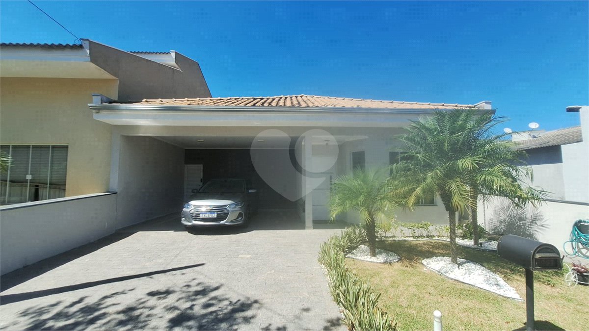 Casa à venda com 3 quartos, sendo 1 suíte, no condomínio Portobello Sorocaba, Sorocaba - SP