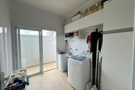 Casa à venda com 3 quartos, sendo 1 suíte,  no condomínio Golden Park Residence, Sorocaba - SP