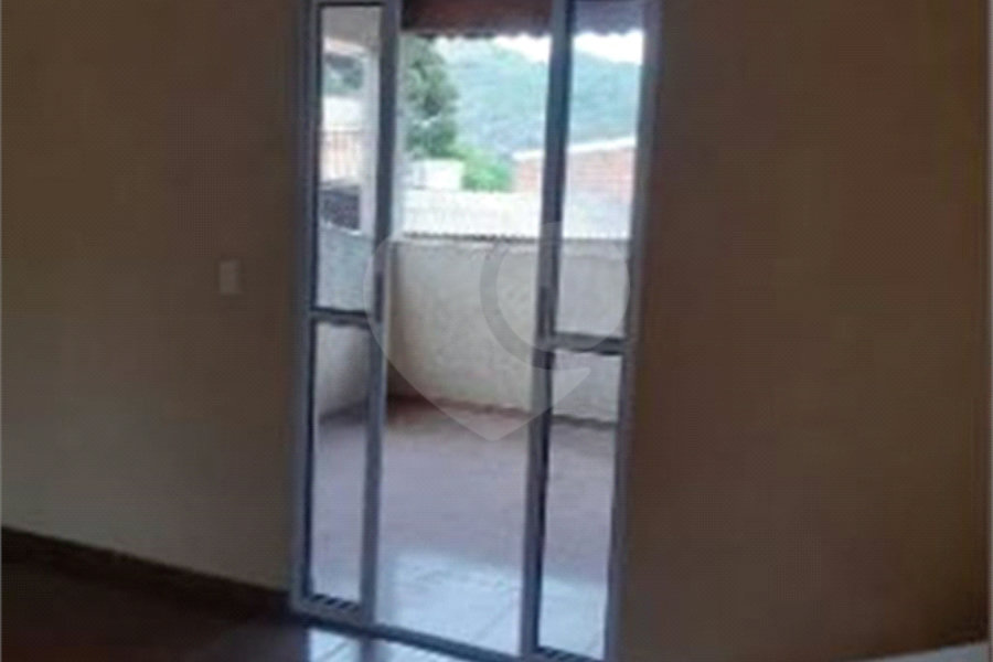 Sobrado à venda com 3 quartos, sendo 1 suíte, em Jaraguá, São Paulo, SP