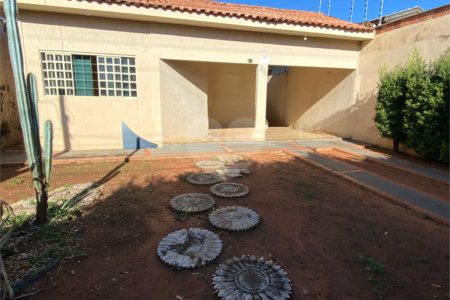 Casa à venda com 3 quartos, sendo 2 suítes, no Centro, Três Lagoas, MS