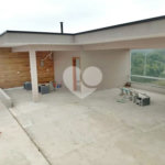 Casa à venda com 4 quartos, sendo 3 suítes, no condomínio Residencial Ecologico da Cantareira, Mairiporã - SP