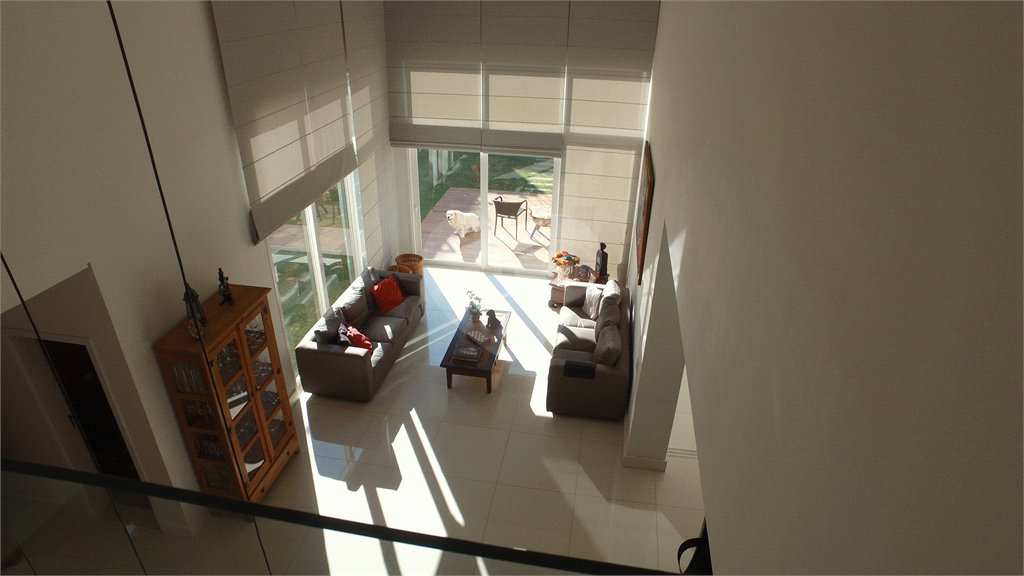 Casa à venda com 4 suítes no condomínio Figueira Gardn, Atibaia - SP