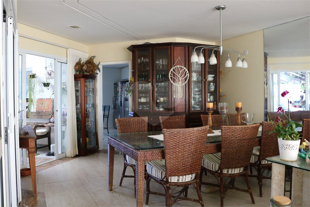 Casa à venda com 3 suítes no condomínio Piemonte Residenziale, Vinhedo - SP