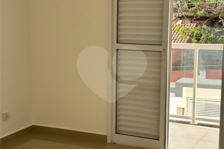 Casa à venda com 3 quartos, sendo 1 suíte, em Jardim Cidália, São Paulo, SP