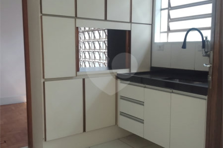 Casa à venda com 3 quartos, sendo 1 suíte, no Centro, Mogi das Cruzes, SP