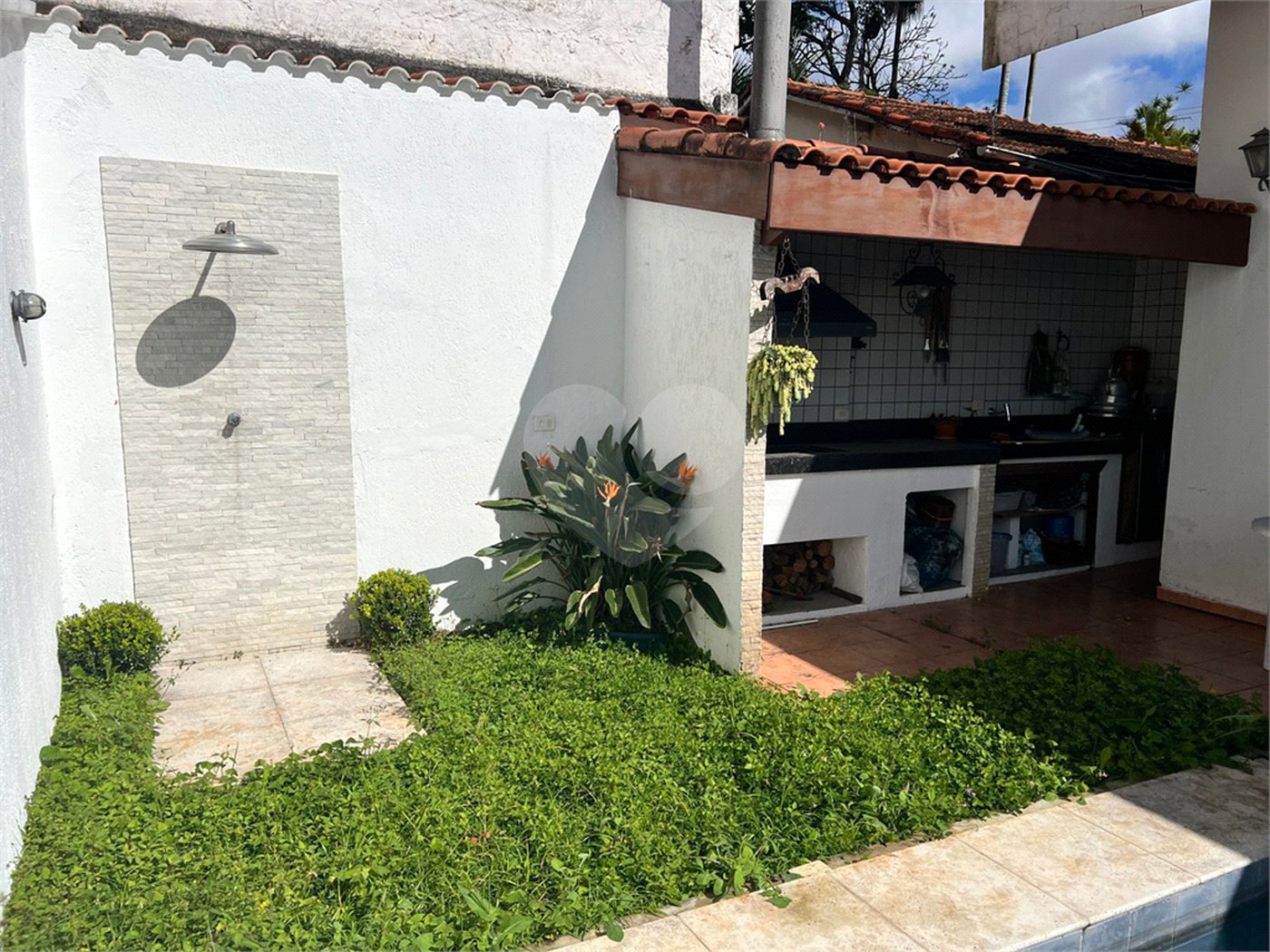 Casa à venda com 4 quartos, sendo 3 suítes, em Chácara Monte Alegre, São Paulo, SP