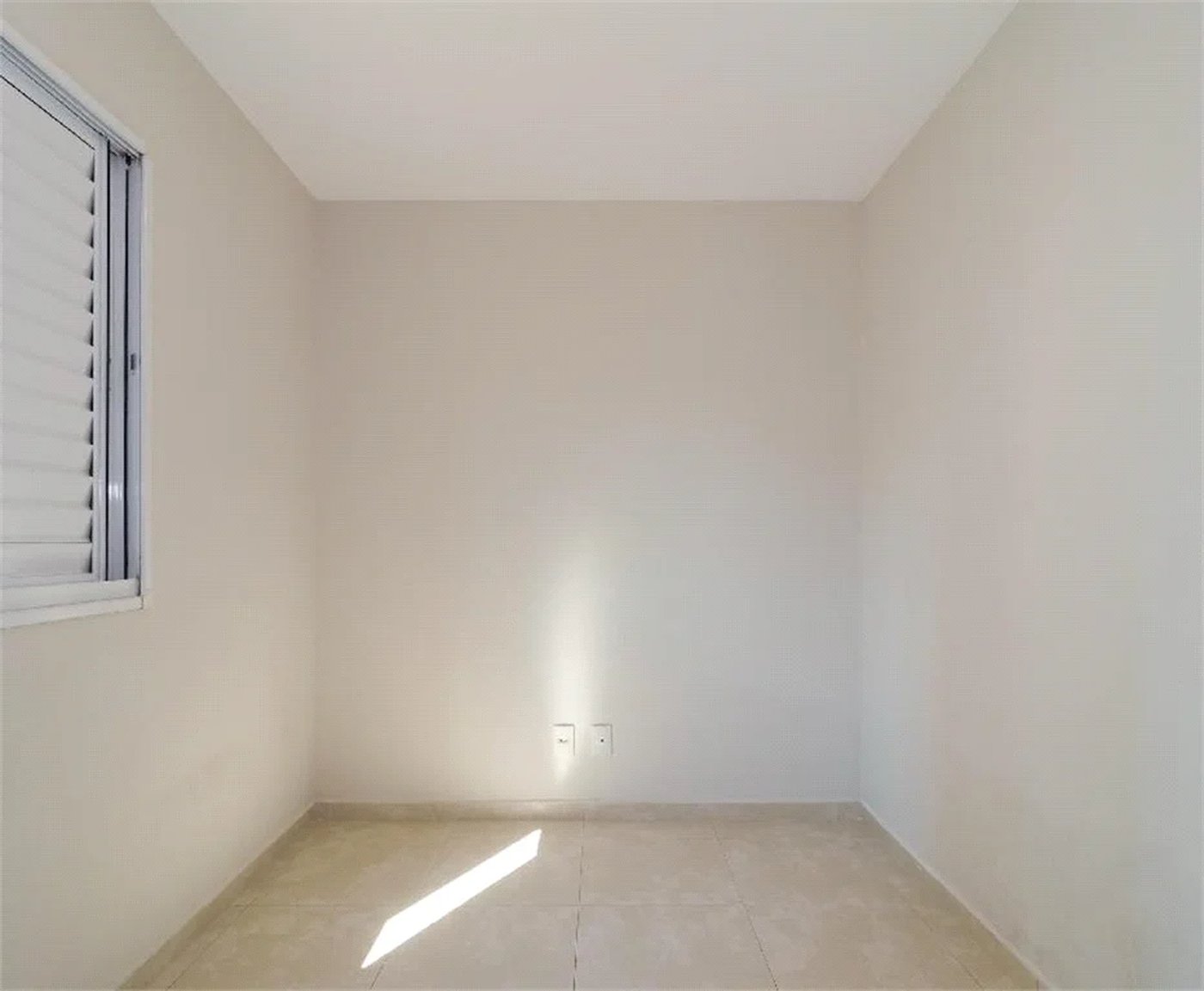 Apartamento à venda com 3 quartos, sendo 1 suíte, em Parque Reboucas, São Paulo, SP
