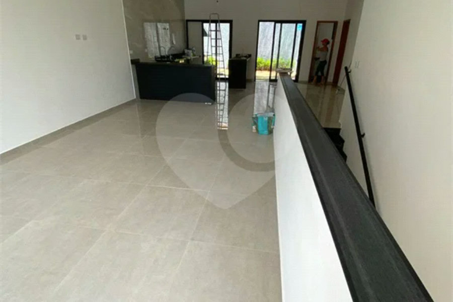 Casa à venda com 3 suítes em Chácara Roselândia, Cotia, SP