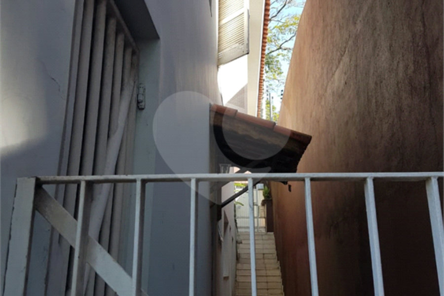 Casa à venda com 4 quartos, sendo 2 suítes, no condomínio Ibiratiba, São Paulo - SP