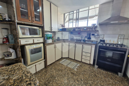Apartamento à venda com 3 quartos, sendo 1 suíte, em Tijuca, Rio de Janeiro, RJ
