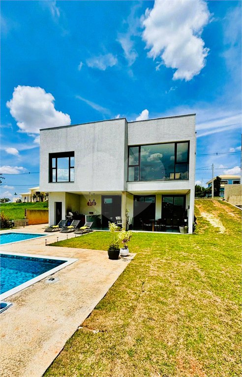 Casa à venda com 4 suítes no condomínio Village Ipanema, Araçoiaba da Serra - SP
