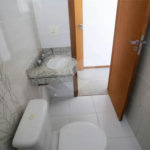 Casa à venda com 4 quartos, sendo 3 suítes, no condomínio Lícia de Alvarenga, Rio de Janeiro - RJ