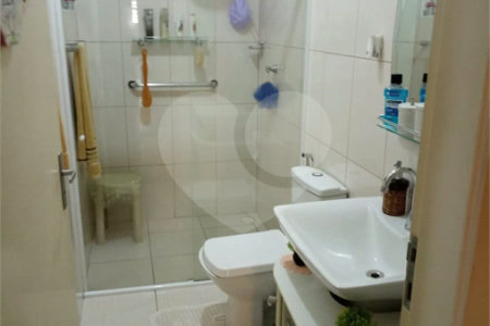 Casa à venda com 3 quartos, sendo 2 suítes, em Vila Flávio, Mogi das Cruzes, SP