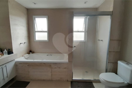 Apartamento à venda com 3 suítes em Nova Petrópolis, São Bernardo do Campo, SP