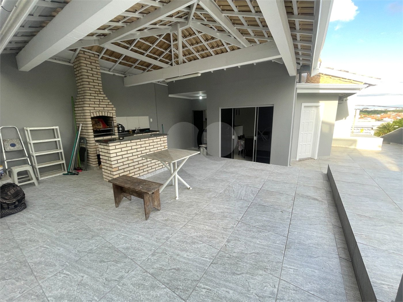 Casa à venda com 4 quartos, sendo 1 suíte, no condomínio Horto Florestal II, Sorocaba - SP