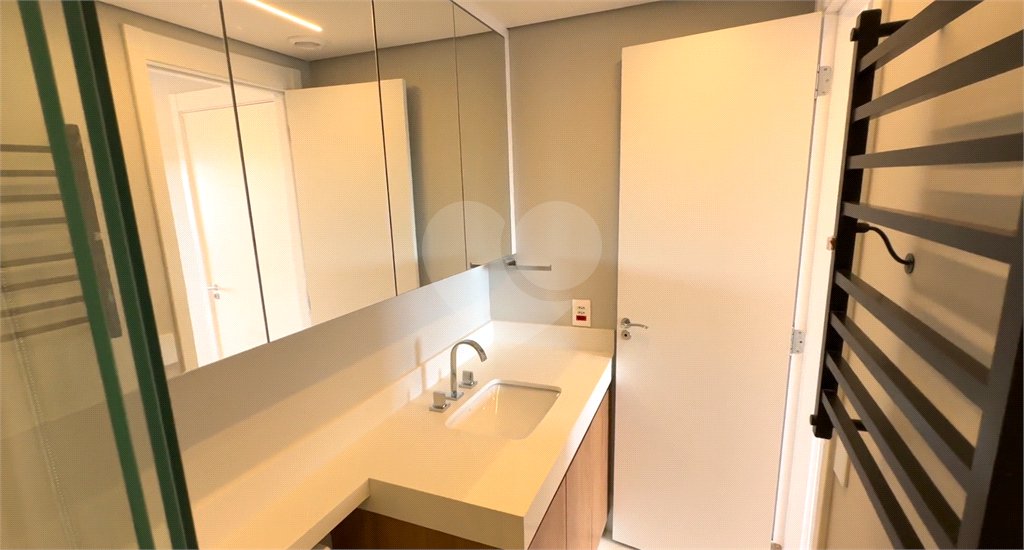 Apartamento à venda com 3 quartos, sendo 1 suíte, em Barra Funda, São Paulo, SP