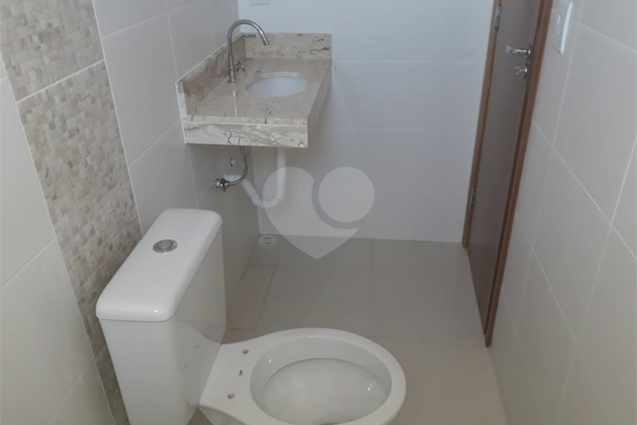 Casa à venda ou para alugar com 3 quartos, sendo 1 suíte, no condomínio martinha, São Paulo - SP