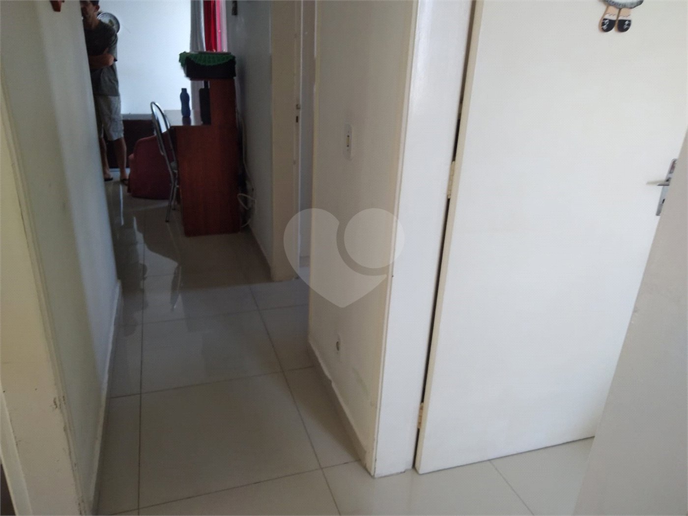 Apartamento à venda com 3 quartos, sendo 1 suíte, em Parque Santana, Mogi das Cruzes, SP