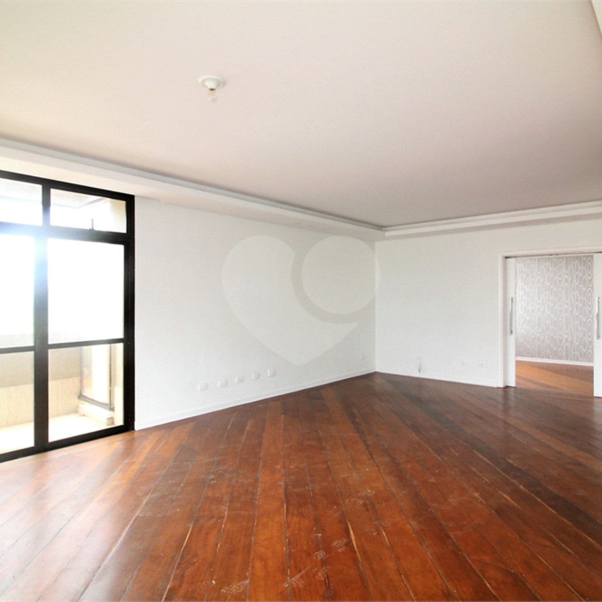 Apartamento à venda com 4 quartos, sendo 3 suítes, em Santo Amaro, São Paulo, SP
