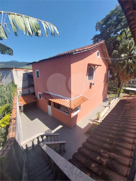 Casa à venda com 5 quartos, sendo 2 suítes, em Campo Grande, Rio de Janeiro, RJ