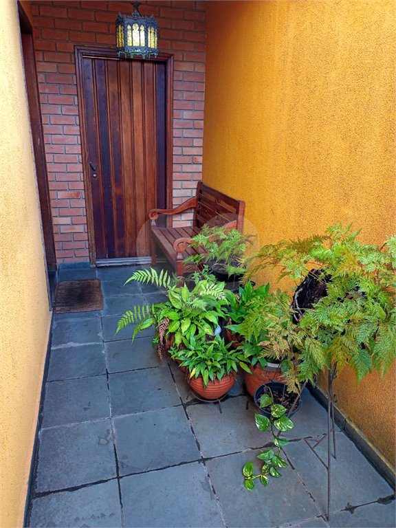 Sobrado à venda com 3 quartos em Jardim Colombo, São Paulo, SP