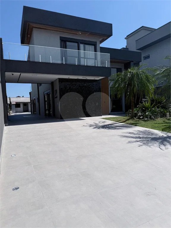 Casa à venda com 7 quartos, sendo 6 suítes, em Morada da Praia, Bertioga, SP